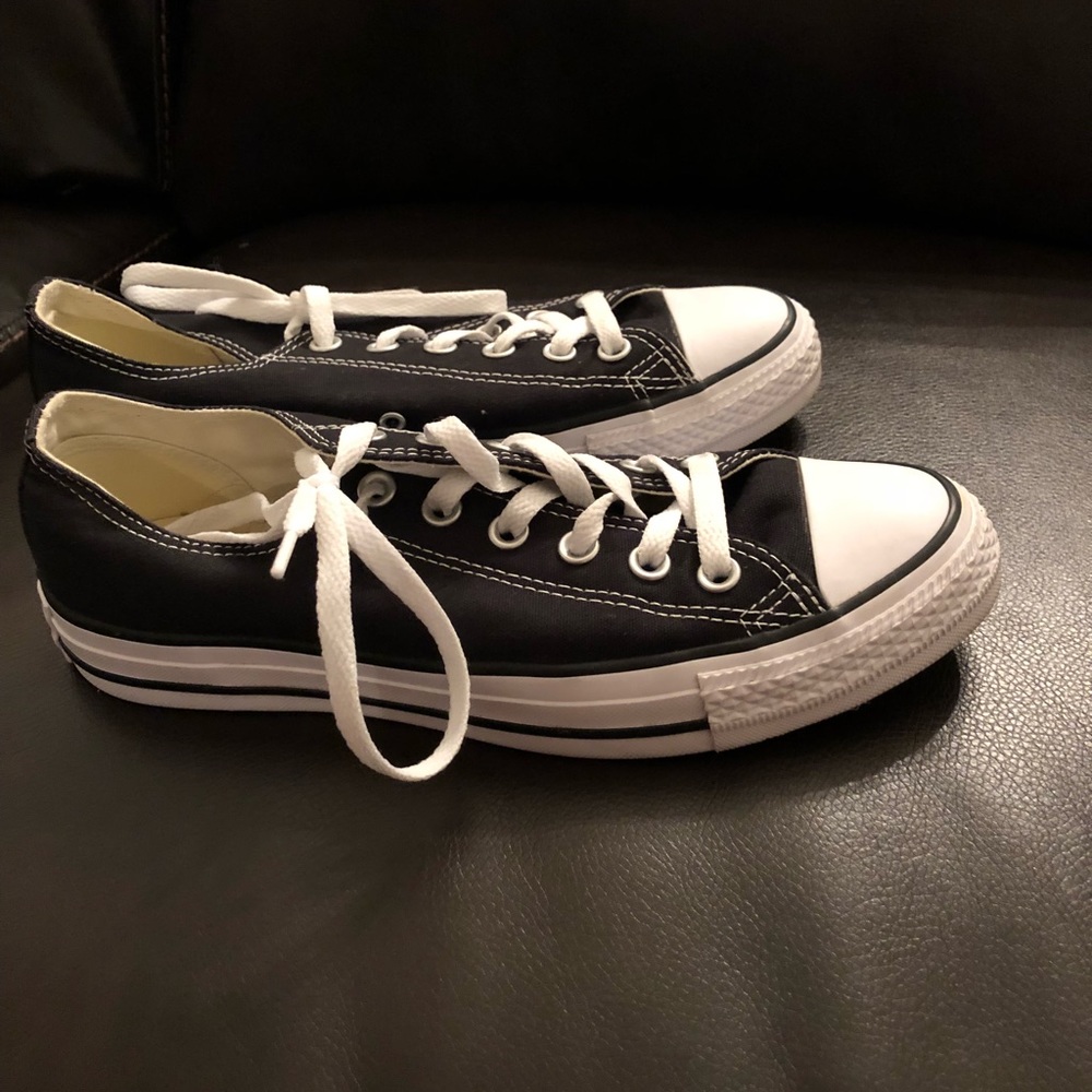 Black converse